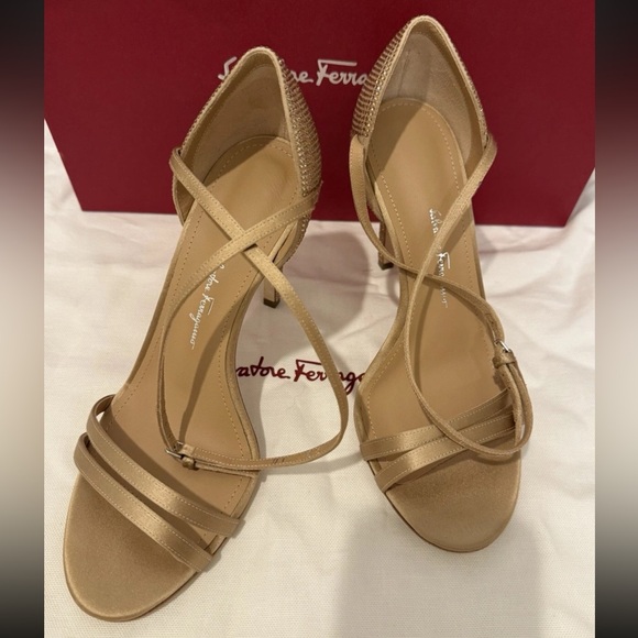 $1450 FERRAGAMO Ines X5 Crystal-embellished Ankle-strap Sandals‎ Beige SZ 6.5 C